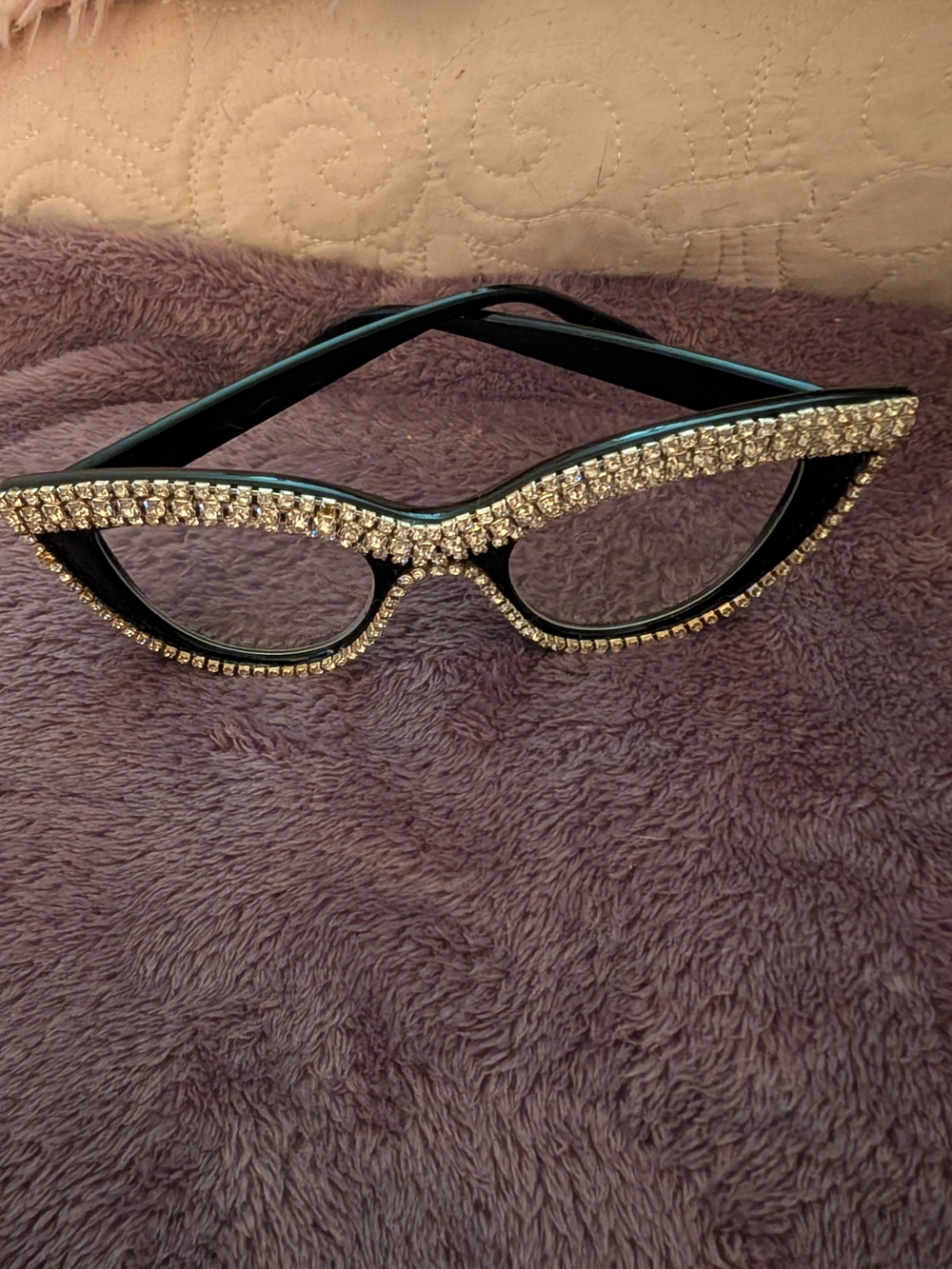 Embellished Black Cat-Eye Sunglasses with Rhinestones